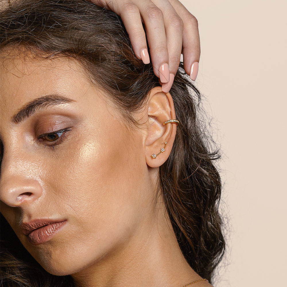 Star-shaped Ear Climber