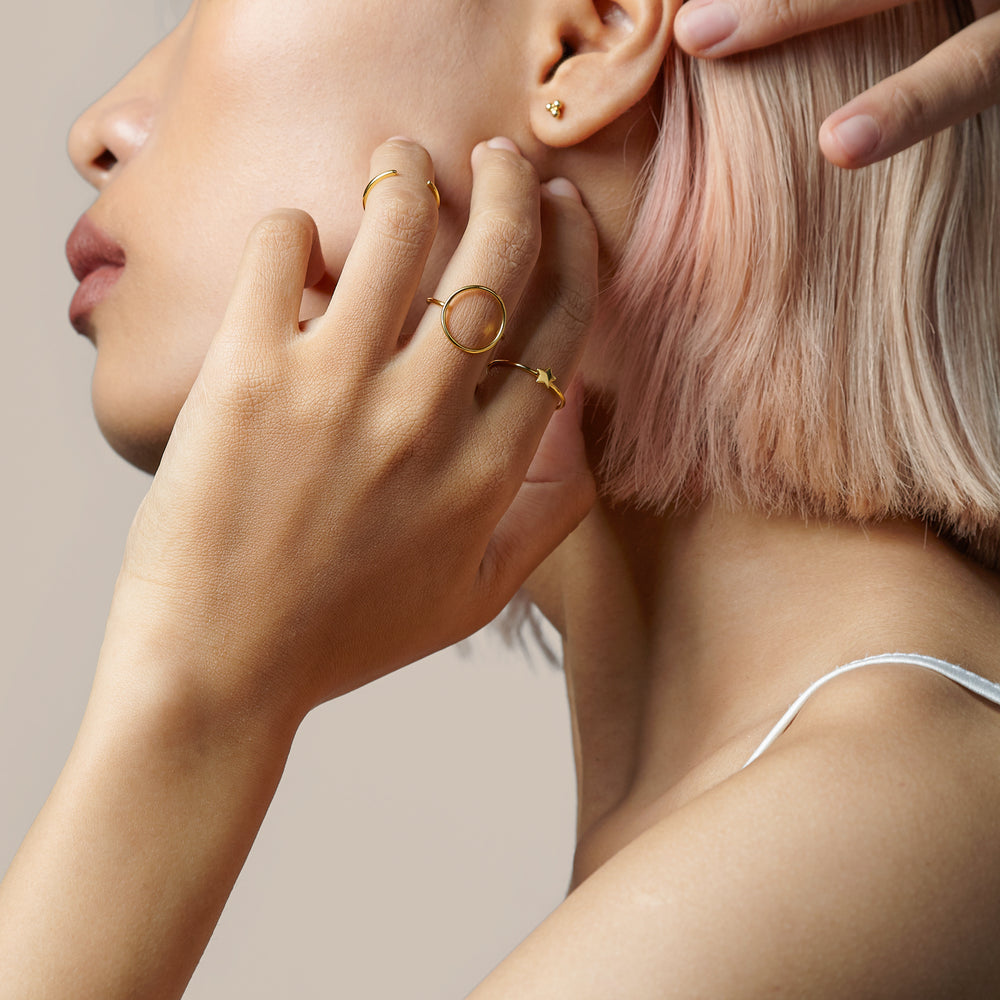 Circle-shaped Curve Ring